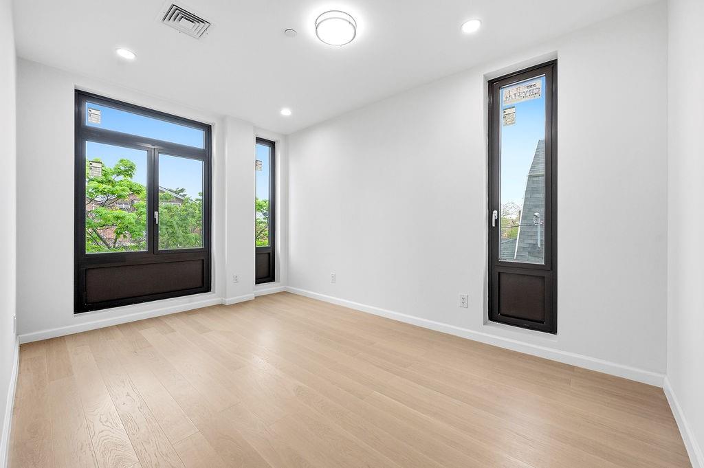 207 Bay 35th Street Bath Beach Brooklyn NY 11214