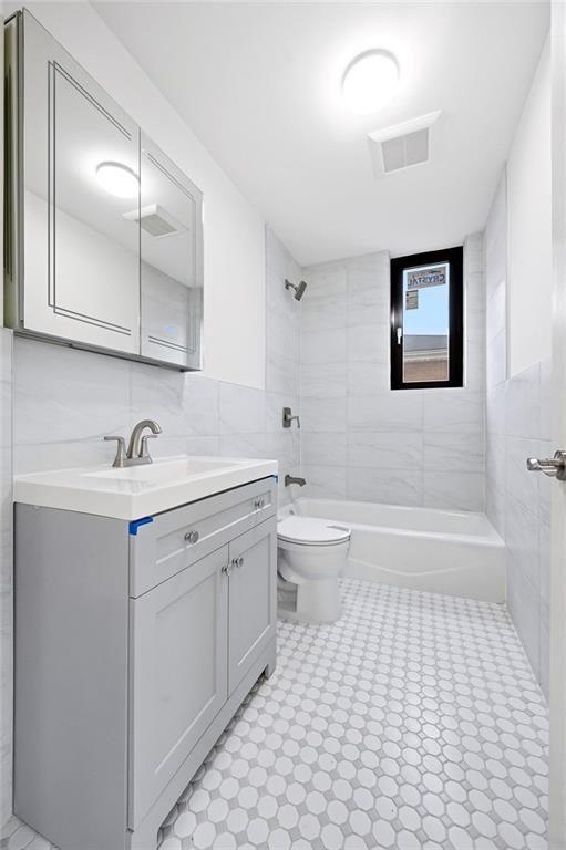207 Bay 35th Street Bath Beach Brooklyn NY 11214