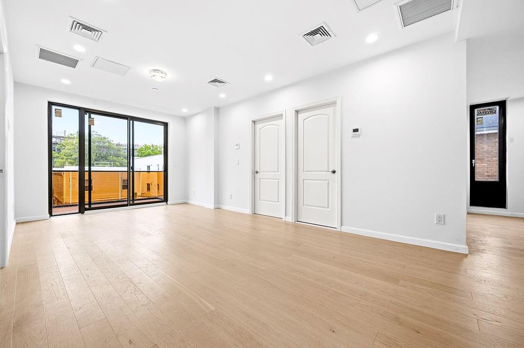 207 Bay 35th Street Bath Beach Brooklyn NY 11214