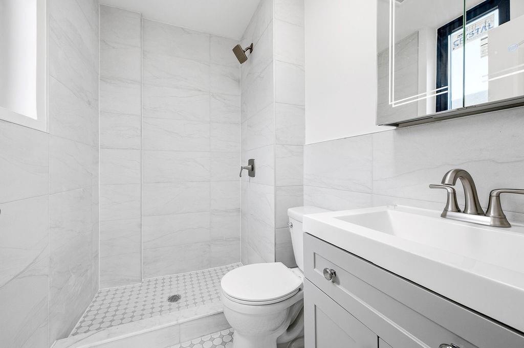 207 Bay 35th Street Bath Beach Brooklyn NY 11214