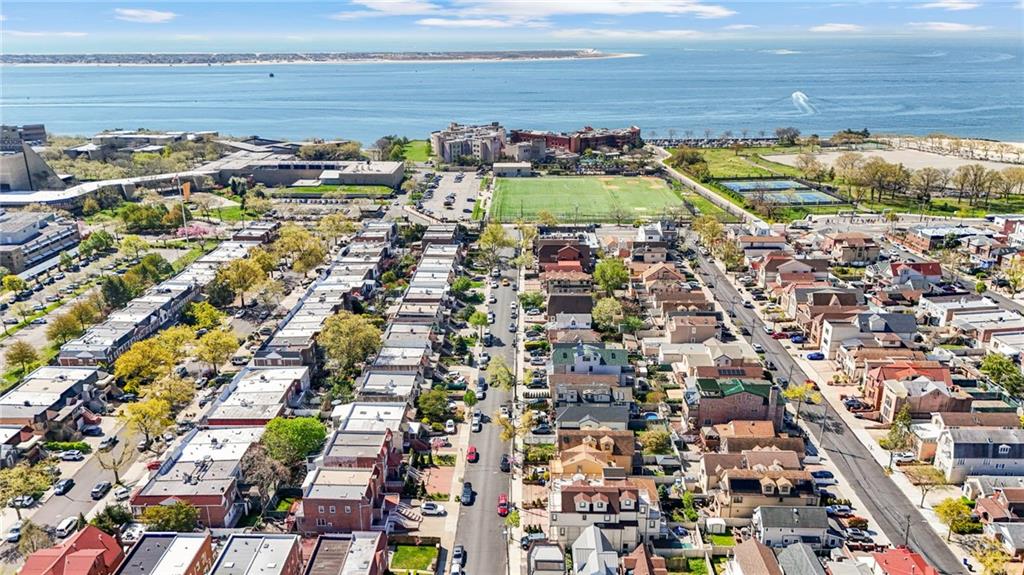 118 OXFORD Street Manhattan Beach Brooklyn NY 11235