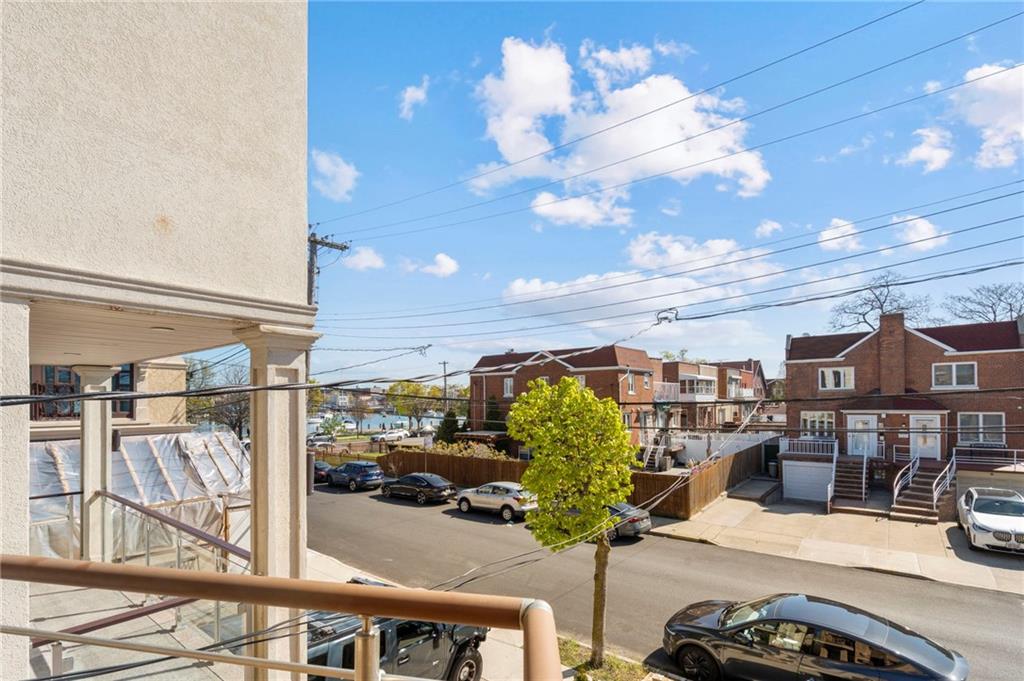 118 OXFORD Street Manhattan Beach Brooklyn NY 11235