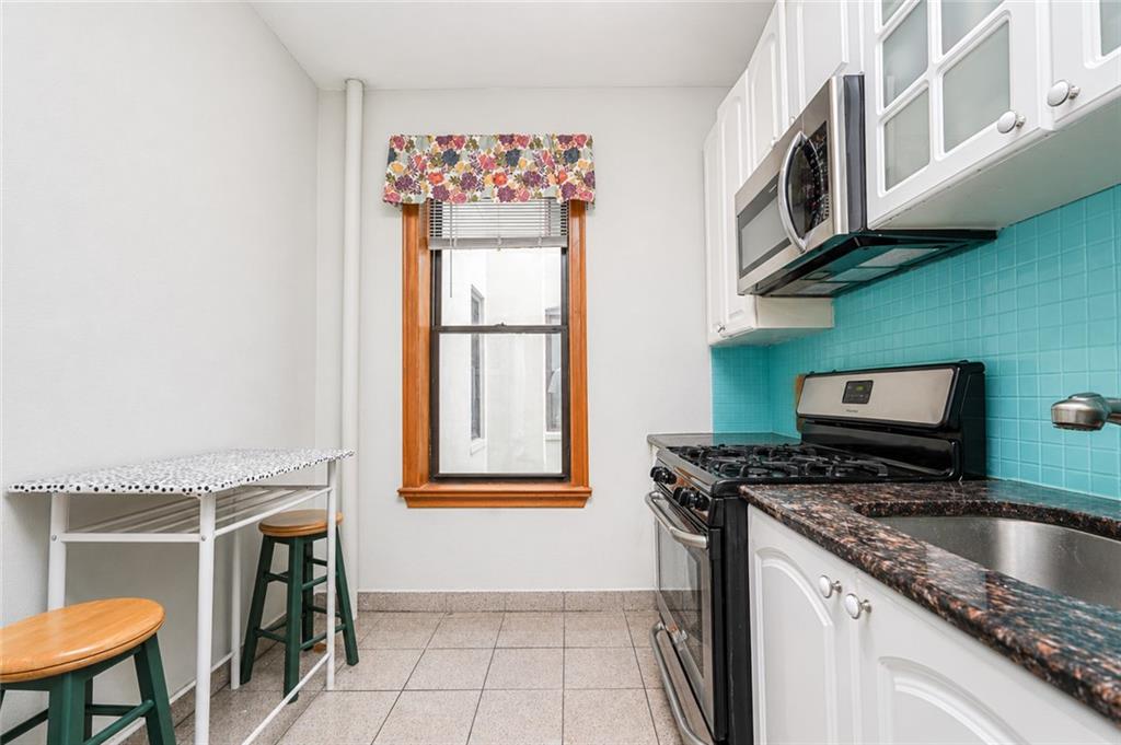 7609 4th Avenue Bay Ridge Brooklyn NY 11209