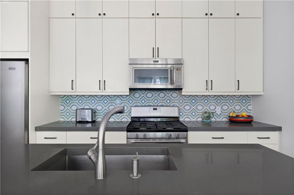 1372 Dean Street Crown Heights Brooklyn NY 11216