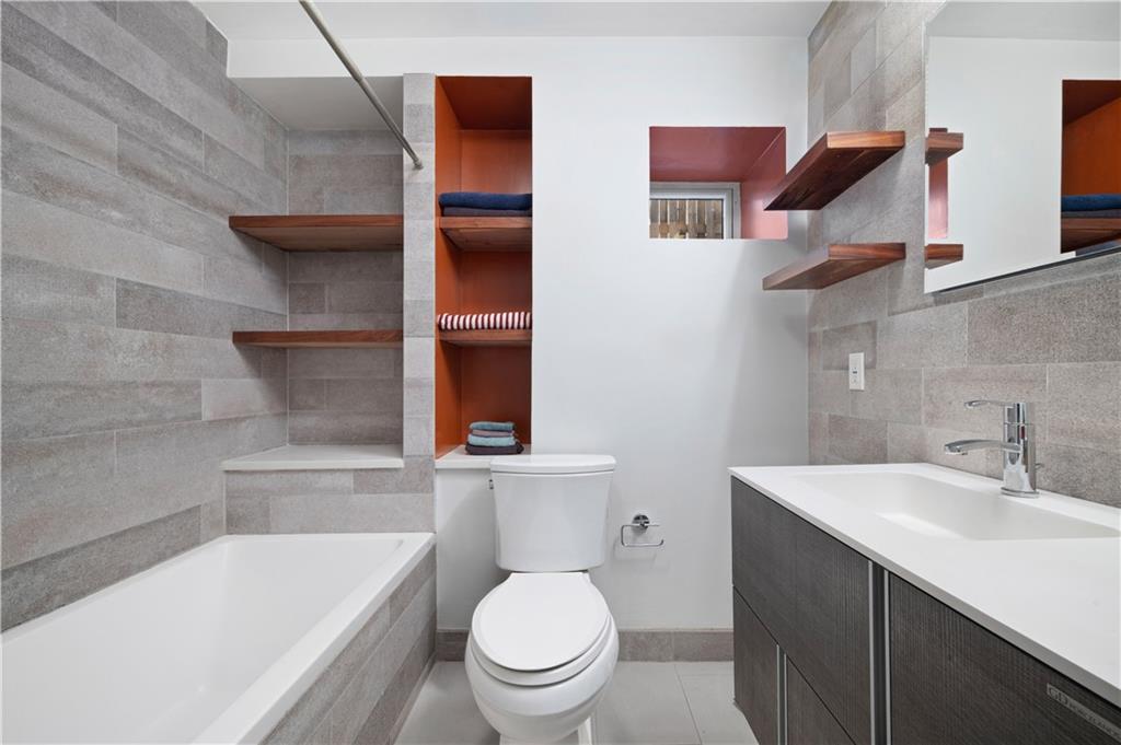 1372 Dean Street Crown Heights Brooklyn NY 11216