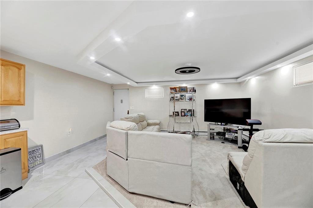 995 East 58th Street Flatlands Brooklyn NY 11234