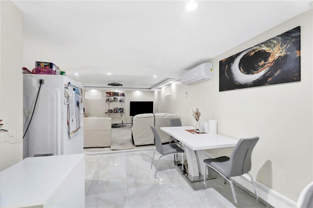 995 East 58th Street Flatlands Brooklyn NY 11234