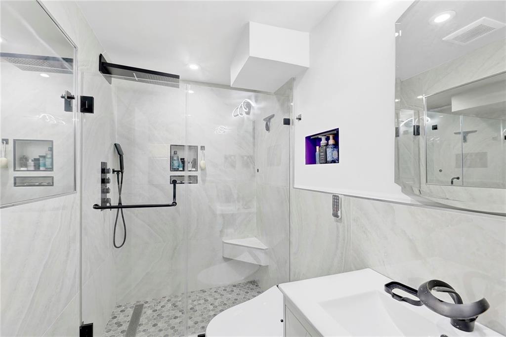 995 East 58th Street Flatlands Brooklyn NY 11234
