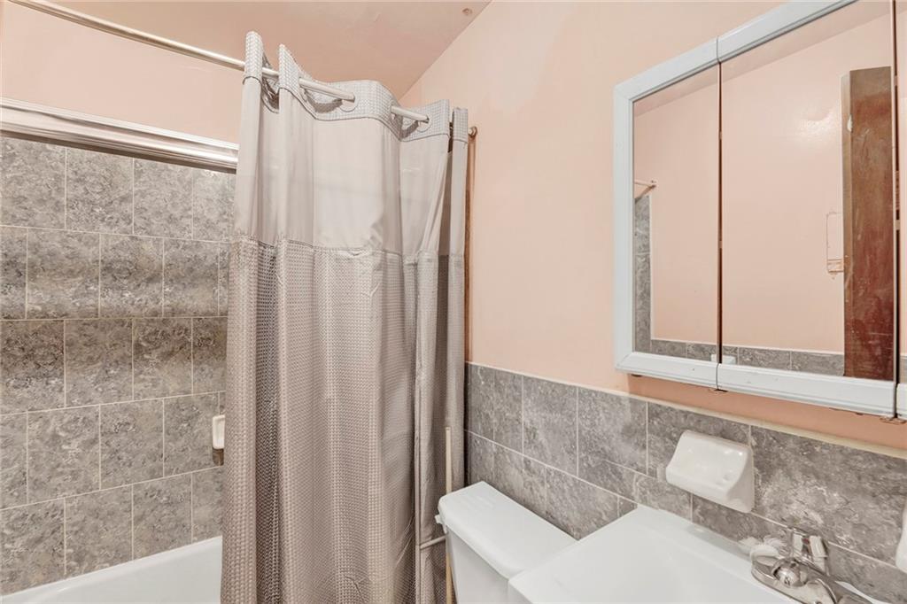 995 East 58th Street Flatlands Brooklyn NY 11234