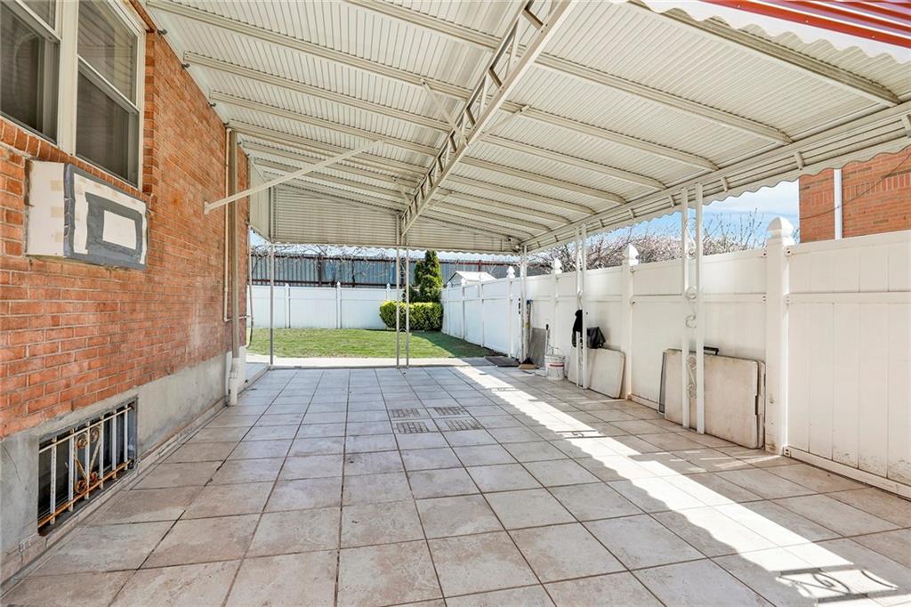995 East 58th Street Flatlands Brooklyn NY 11234