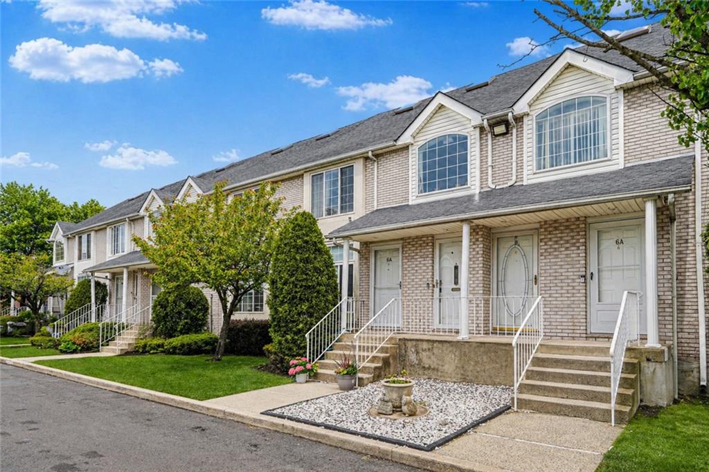 61 Jennifer Place Bulls Head Staten Island NY 10314