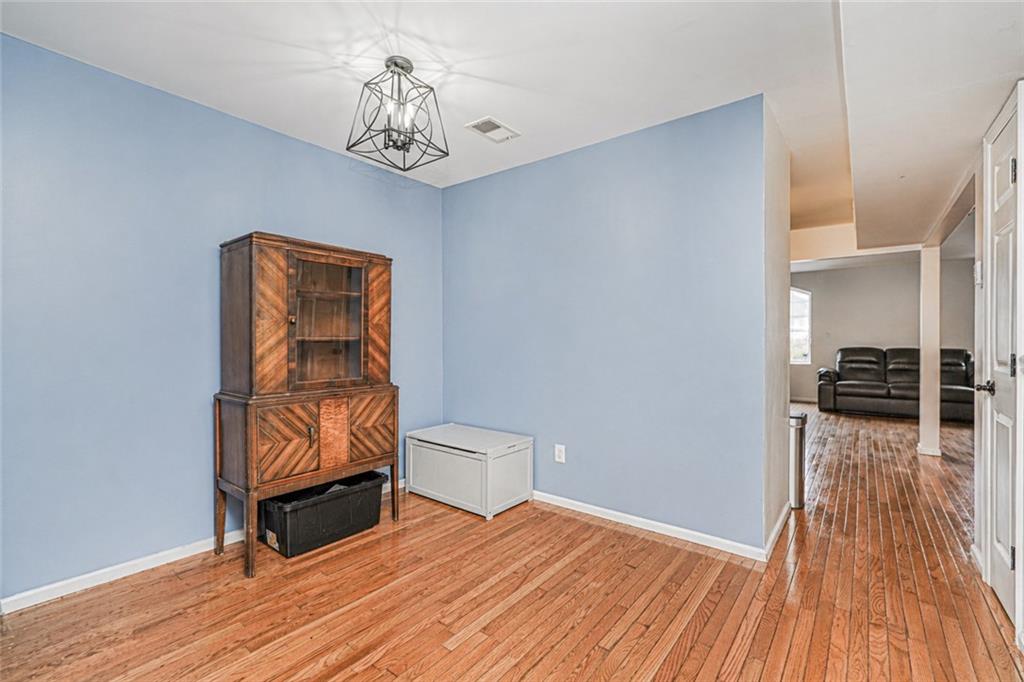 61 Jennifer Place Bulls Head Staten Island NY 10314
