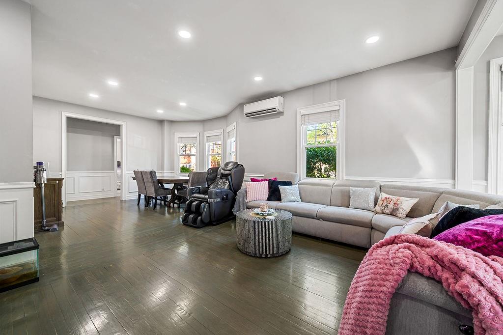 63 Coddington Avenue New Dorp Staten Island NY 10306