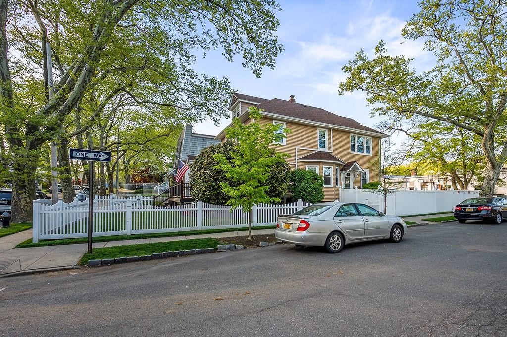 63 Coddington Avenue New Dorp Staten Island NY 10306