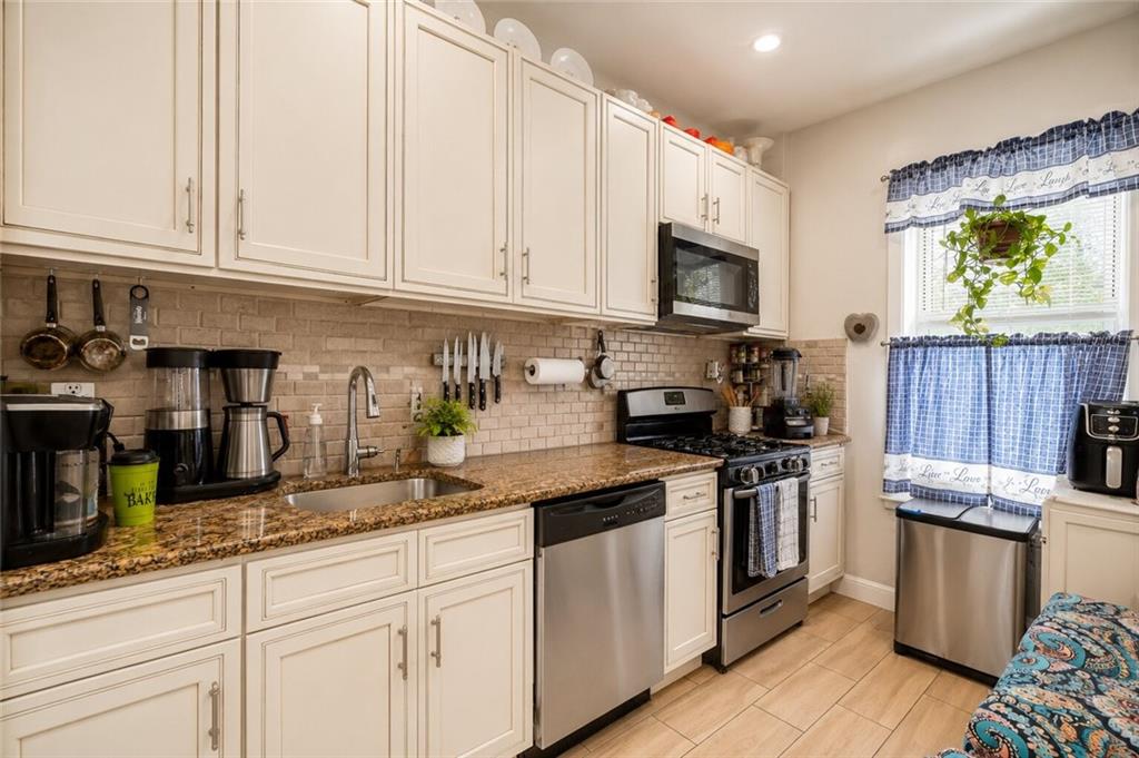 414 48th Street Sunset Park Brooklyn NY 11220