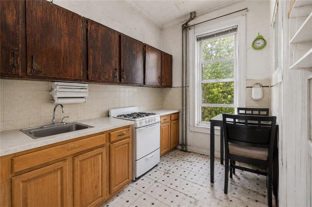 414 48th Street Sunset Park Brooklyn NY 11220