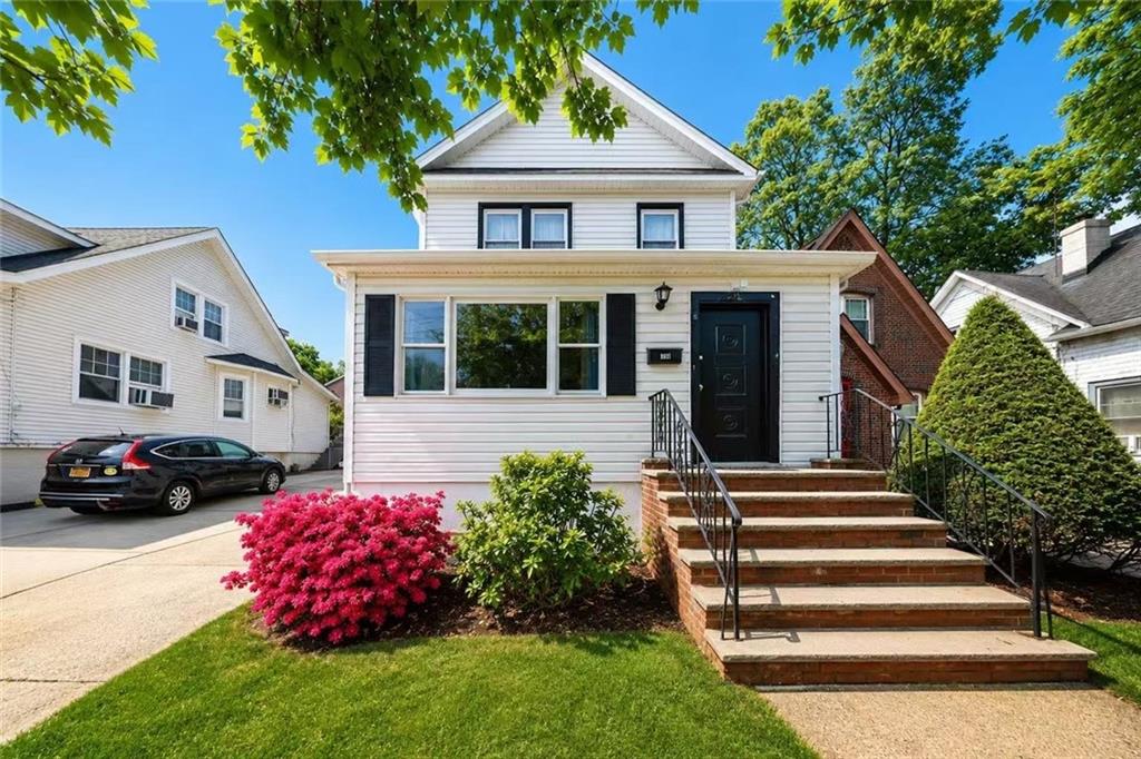 190 Hope Avenue Rosebank Staten Island NY 10305