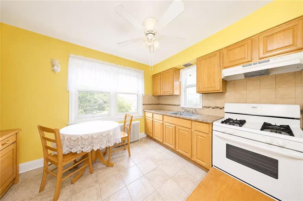 190 Hope Avenue Rosebank Staten Island NY 10305