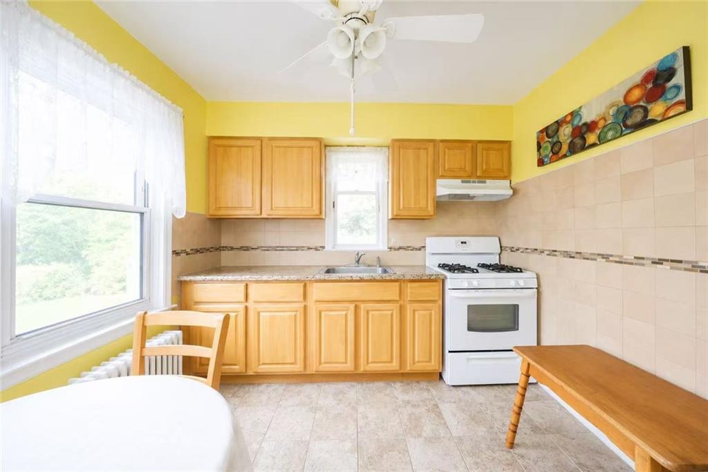 190 Hope Avenue Rosebank Staten Island NY 10305