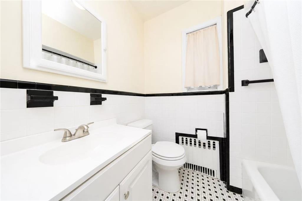 190 Hope Avenue Rosebank Staten Island NY 10305