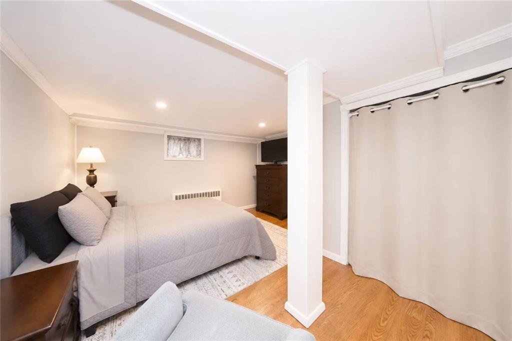 190 Hope Avenue Rosebank Staten Island NY 10305