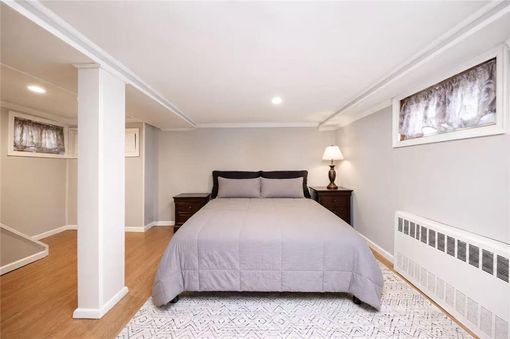 190 Hope Avenue Rosebank Staten Island NY 10305
