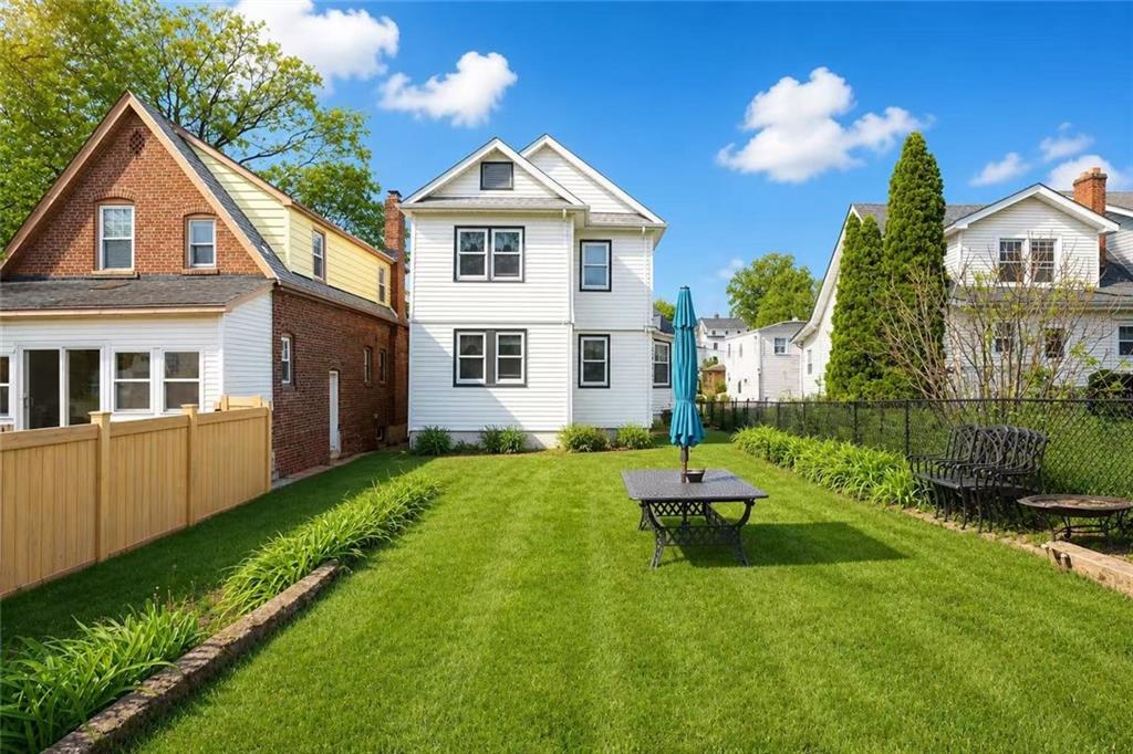 190 Hope Avenue Rosebank Staten Island NY 10305