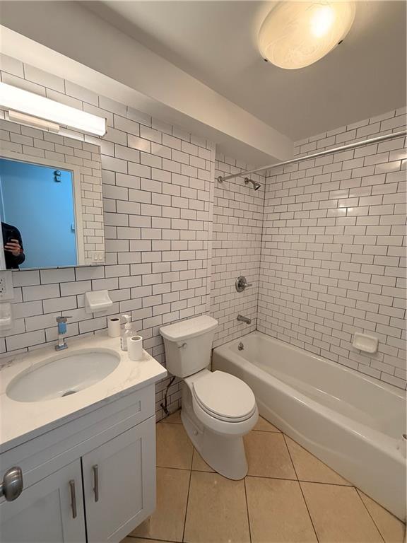 1977 73rd Street Bensonhurst Brooklyn NY 11204