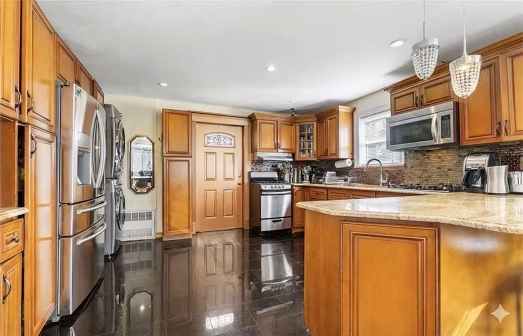 8225 7th Avenue Dyker Heights Brooklyn NY 11228