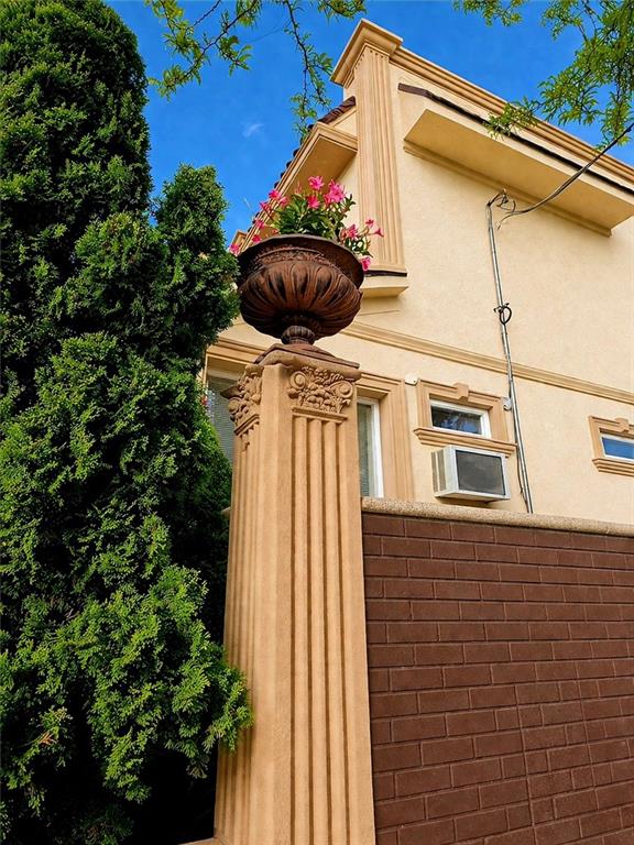 8225 7th Avenue Dyker Heights Brooklyn NY 11228