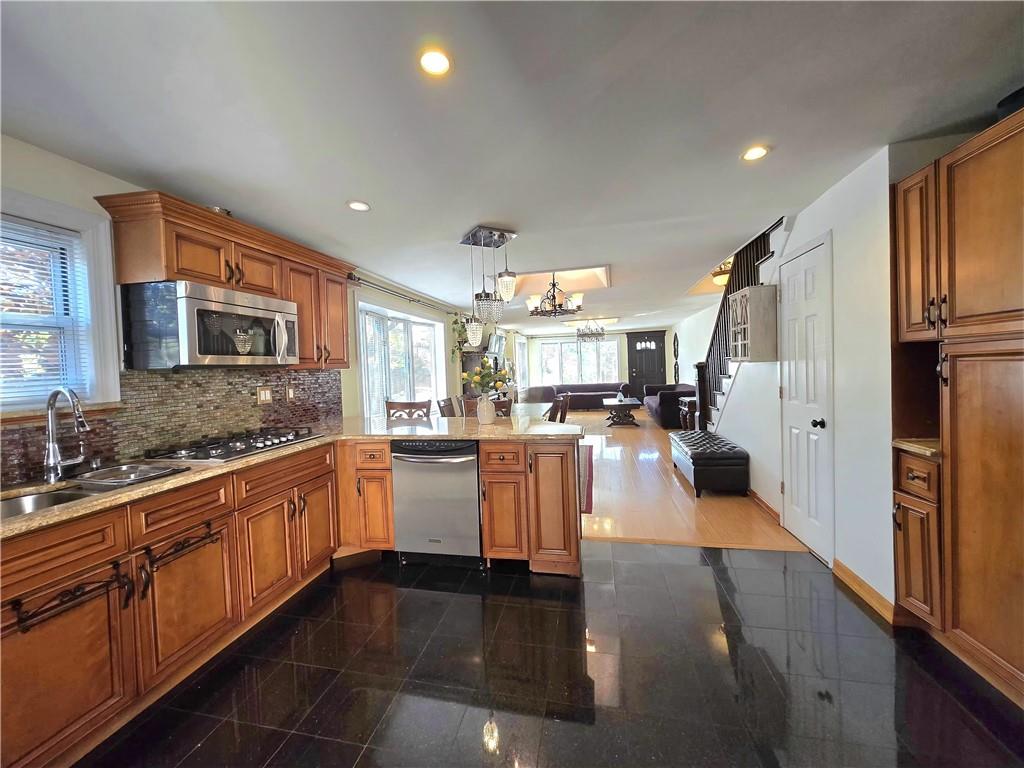8225 7th Avenue Dyker Heights Brooklyn NY 11228