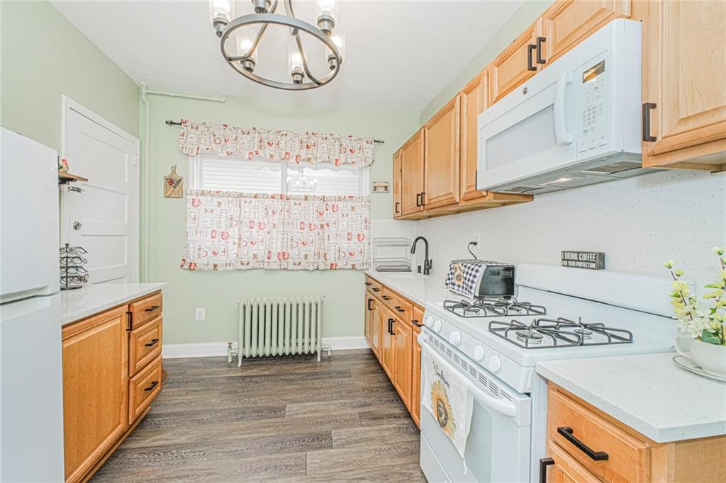 109 Adams Avenue Grant City Staten Island NY 10306