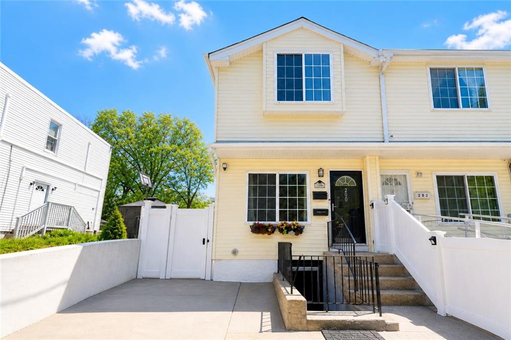 200 Chestnut Avenue Rosebank Staten Island NY 10305