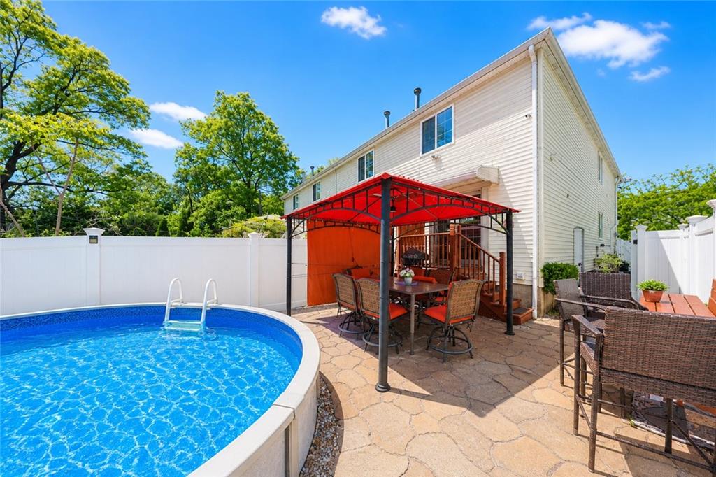 200 Chestnut Avenue Rosebank Staten Island NY 10305