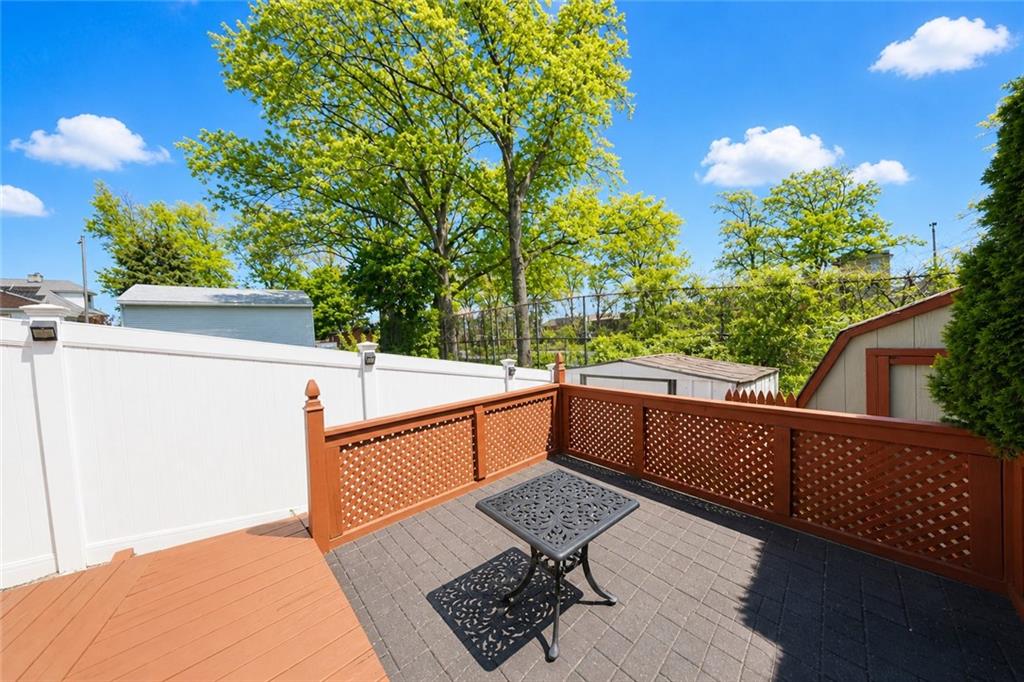 200 Chestnut Avenue Rosebank Staten Island NY 10305