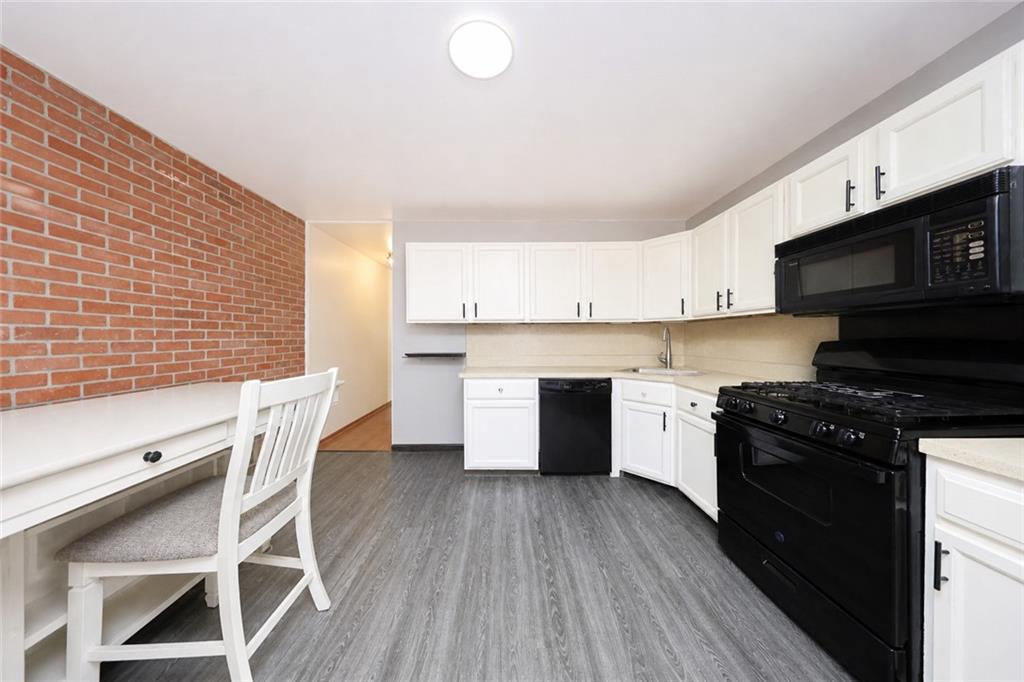200 Chestnut Avenue Rosebank Staten Island NY 10305