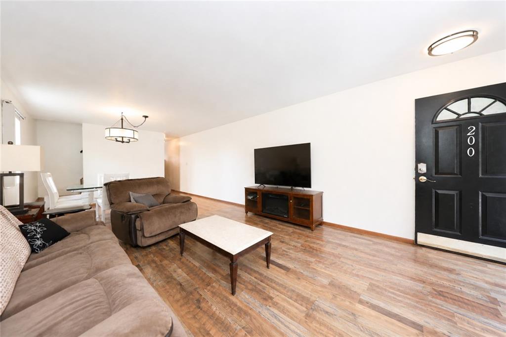 200 Chestnut Avenue Rosebank Staten Island NY 10305