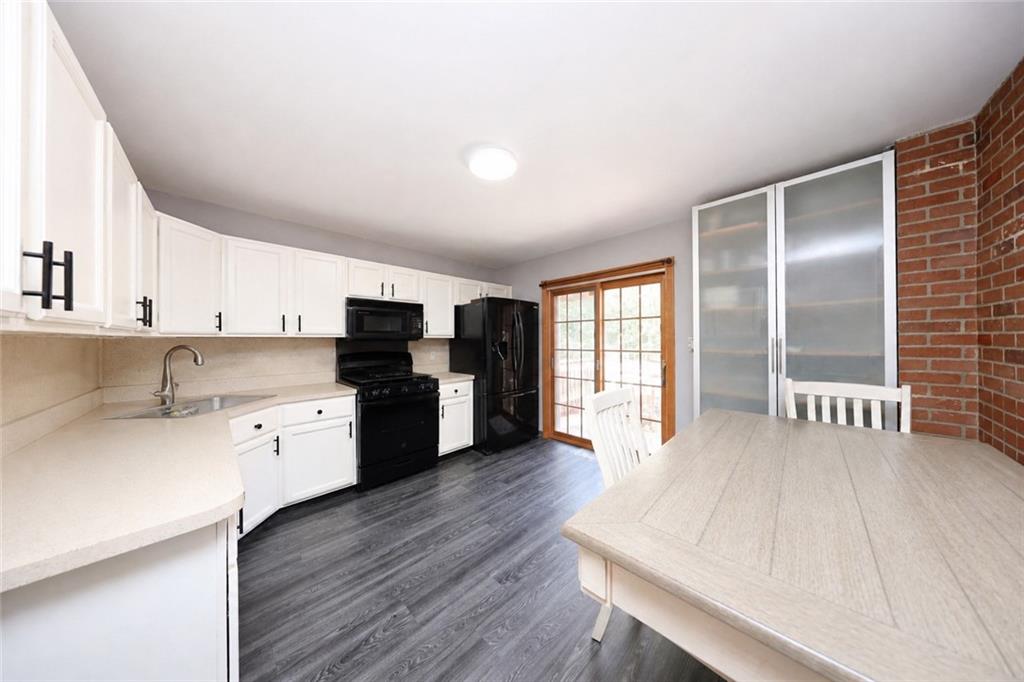 200 Chestnut Avenue Rosebank Staten Island NY 10305