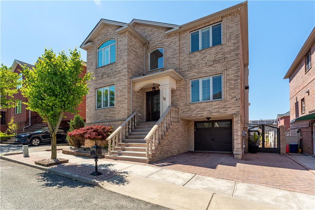 18 Monahan Avenue New Springville Staten Island NY 10314