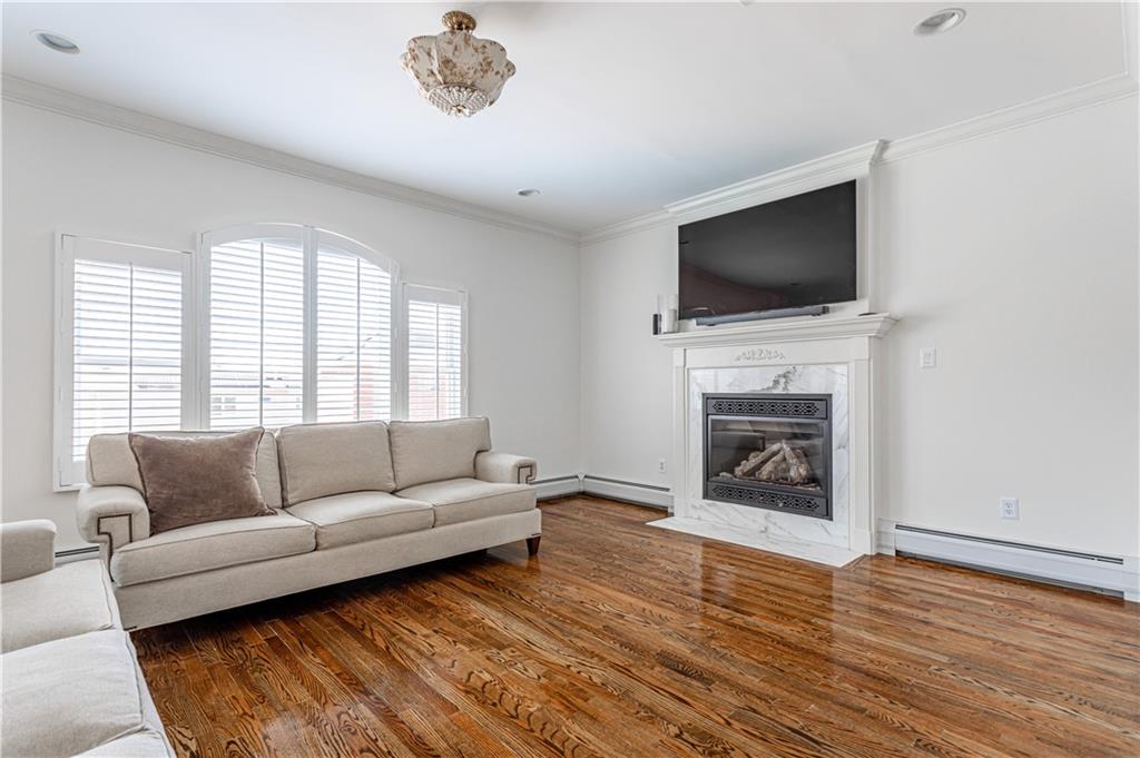 18 Monahan Avenue New Springville Staten Island NY 10314