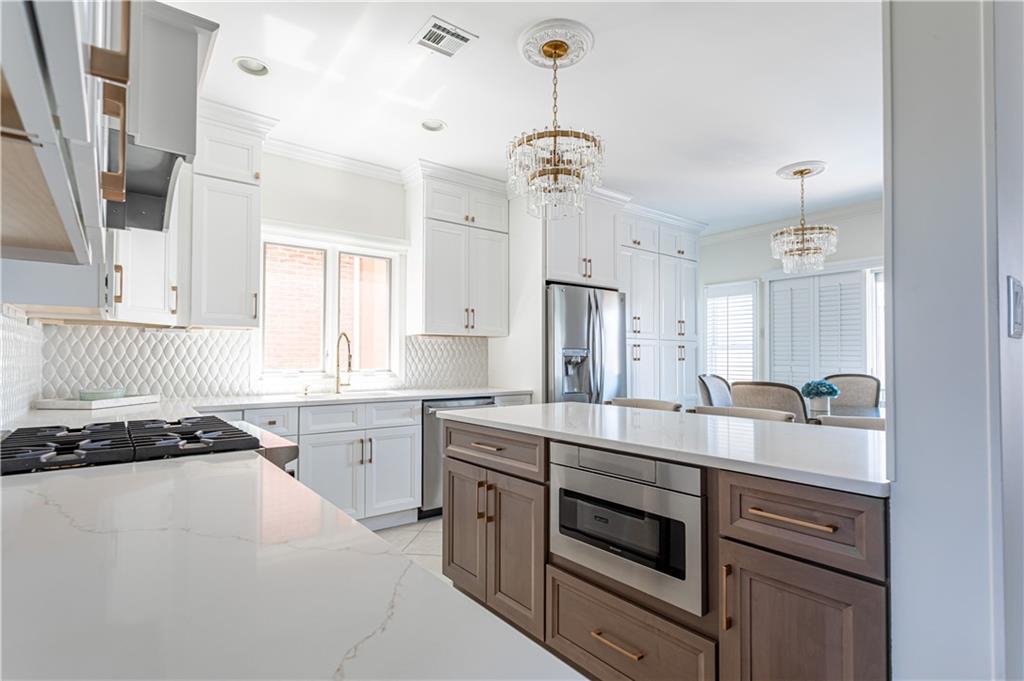 18 Monahan Avenue New Springville Staten Island NY 10314