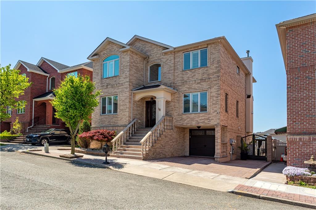 18 Monahan Avenue New Springville Staten Island NY 10314