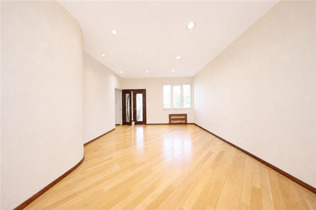 2240 East 26th Street Sheepshead Bay Brooklyn NY 11229