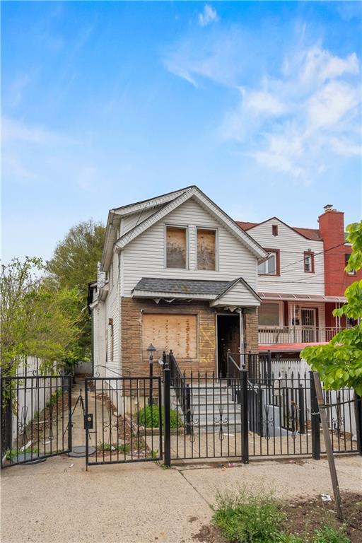2925 Throop Avenue Bronx NY 10469