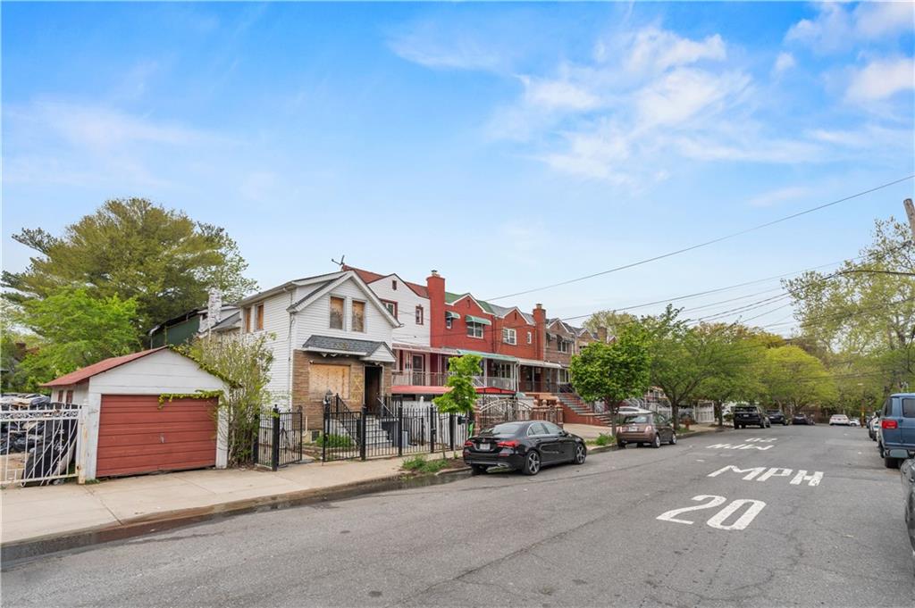 2925 Throop Avenue Bronx NY 10469