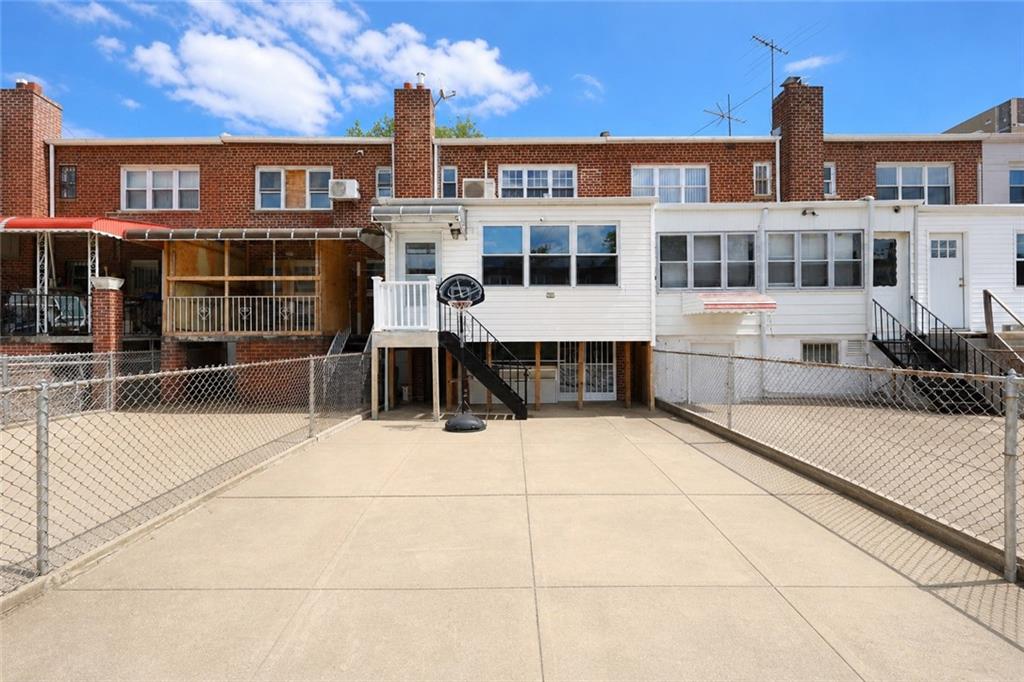 152 Bay 40th Street Bath Beach Brooklyn NY 11214
