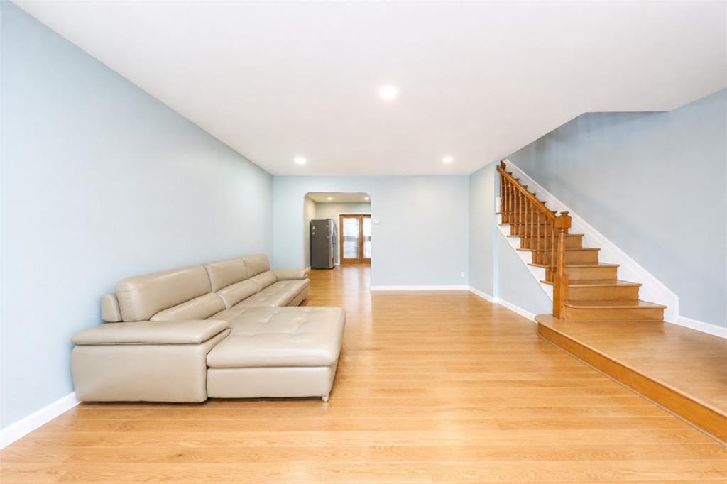 152 Bay 40th Street Bath Beach Brooklyn NY 11214