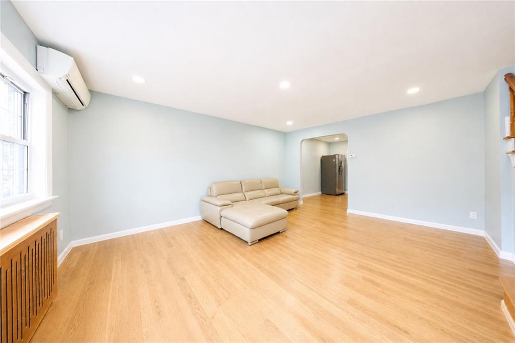 152 Bay 40th Street Bath Beach Brooklyn NY 11214