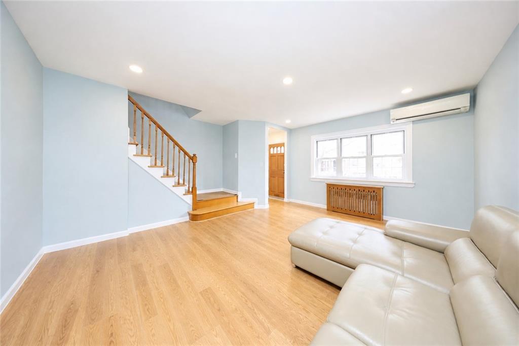 152 Bay 40th Street Bath Beach Brooklyn NY 11214