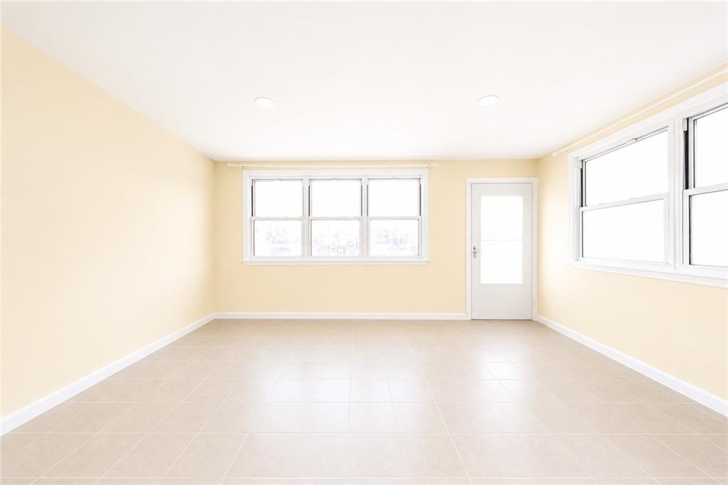 152 Bay 40th Street Bath Beach Brooklyn NY 11214
